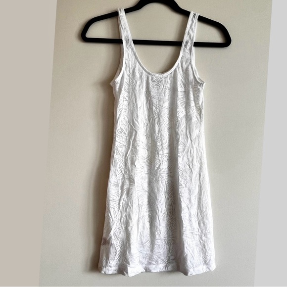 BNWOT FREE PEOPLE WHITE LONG TANK TOP - Picture 6 of 6